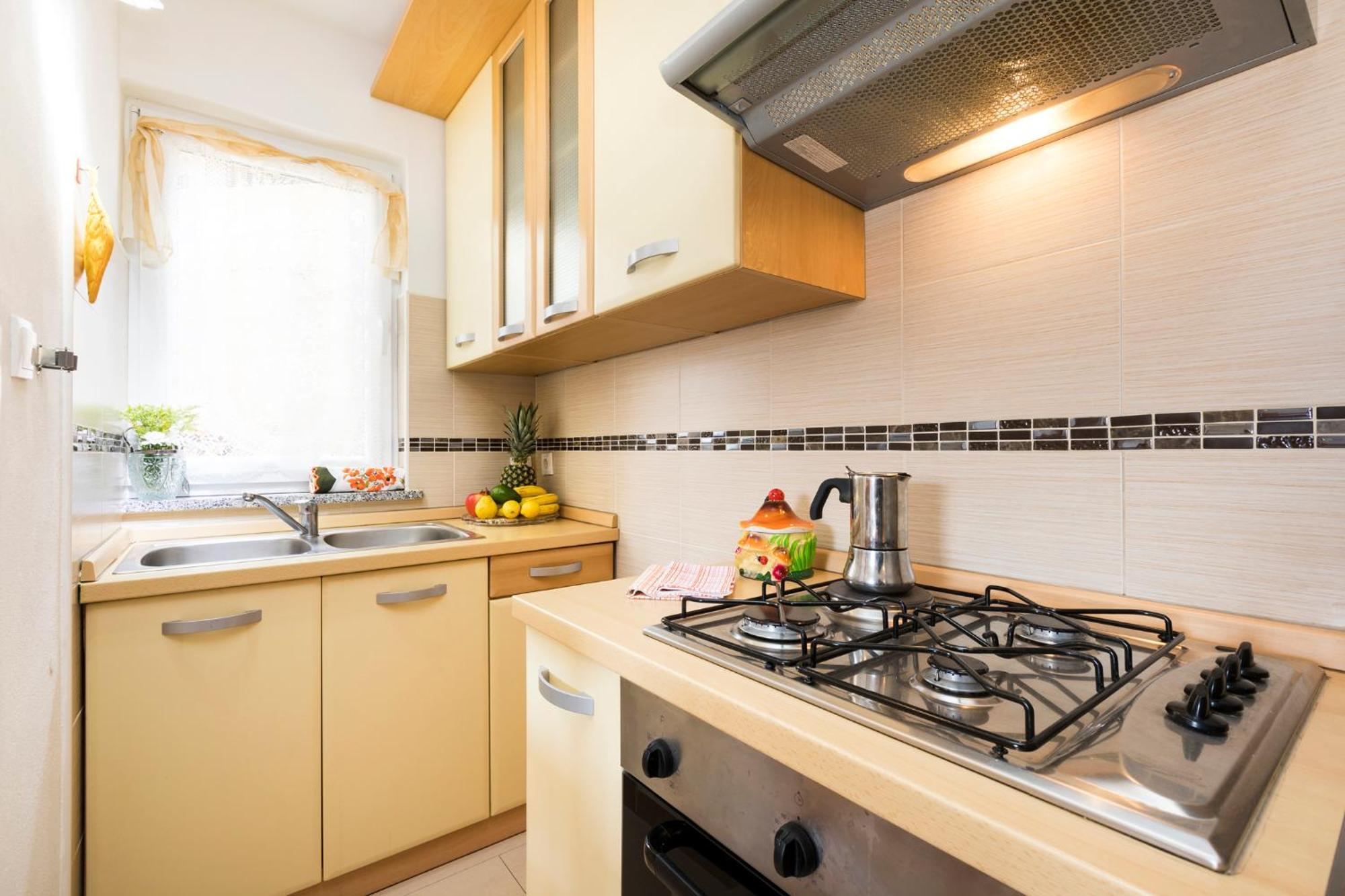 Apartmani I Soba Roberto I Mirjana Valun Exterior foto