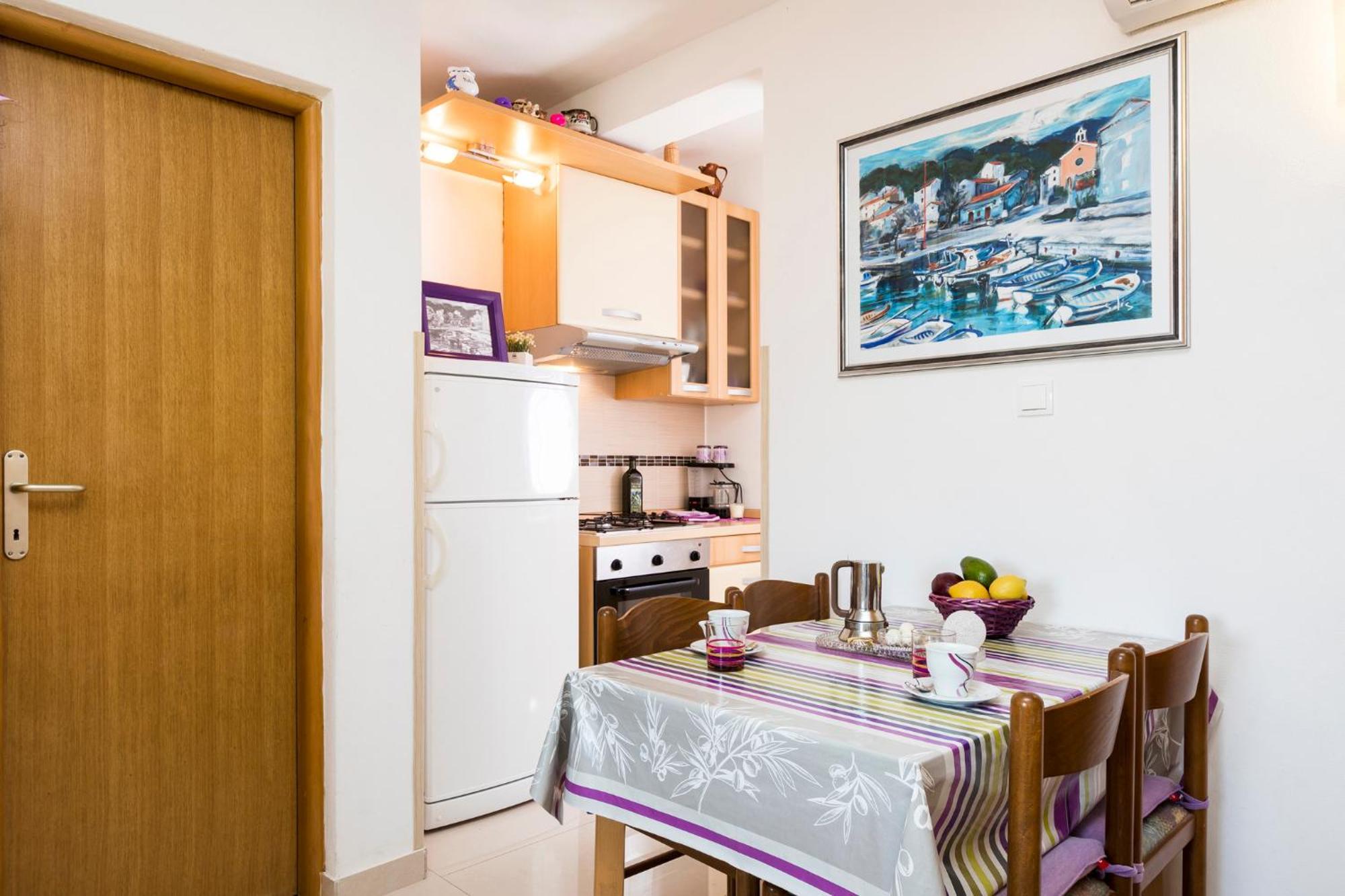 Apartmani I Soba Roberto I Mirjana Valun Exterior foto